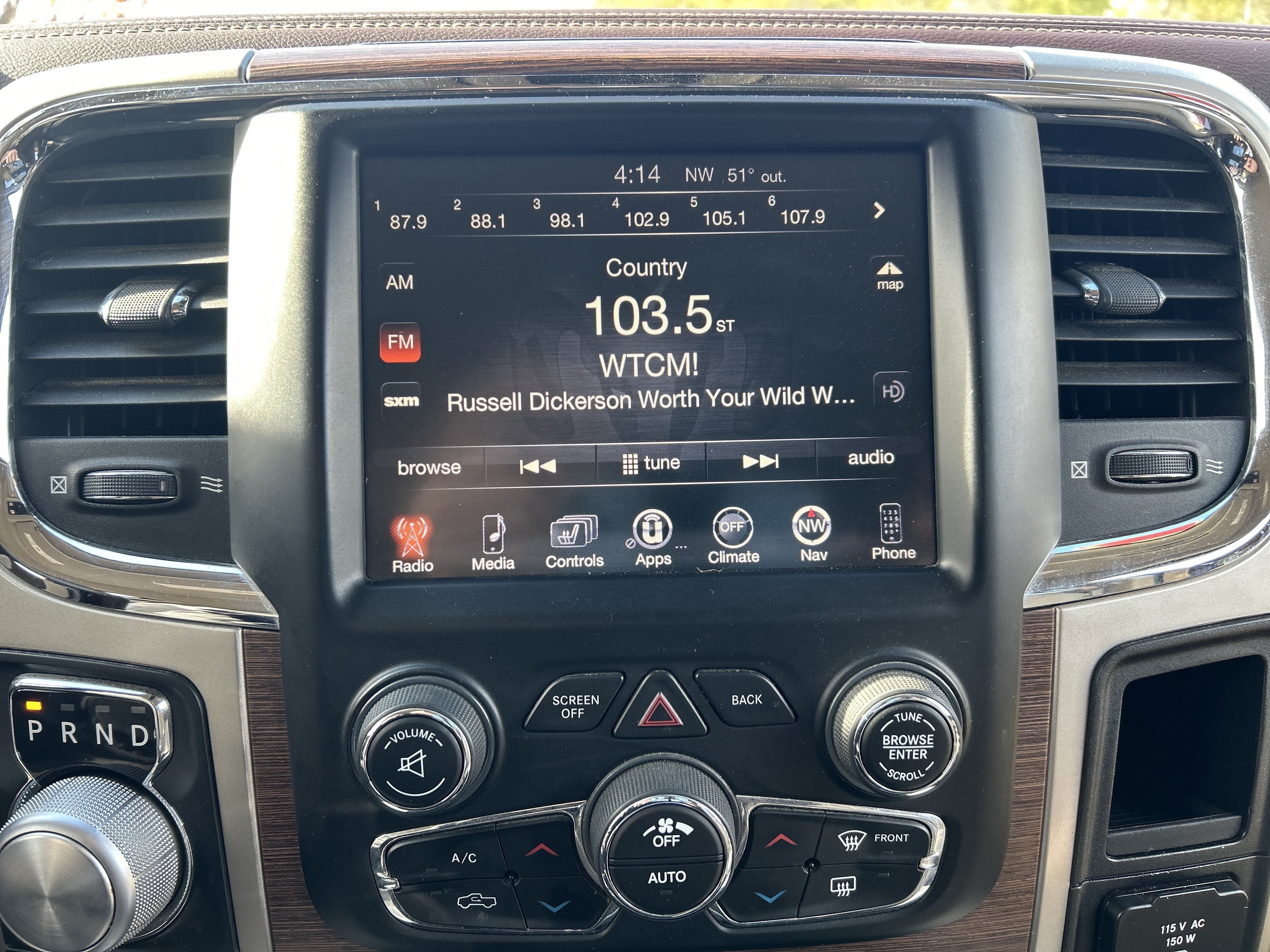 Used 2015 RAM 1500 Laramie w/ Convenience Group AWD/4WD image 15