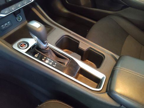 Used 2022 Nissan Sentra SV FWD image 26