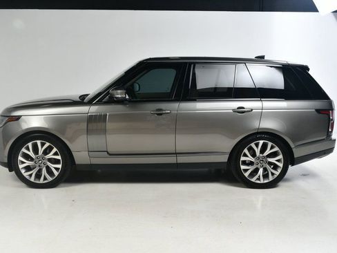 Used 2019 Land Rover Range Rover Supercharged image 3