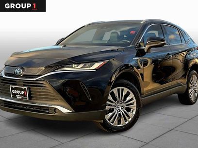 Used 2021 Toyota Venza XLE w/ Carpet Mat Package (TMS)