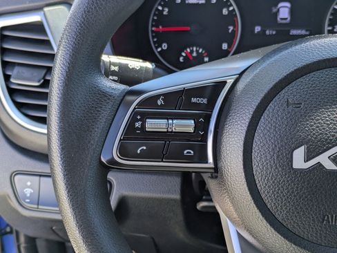 Used 2023 Kia Seltos LX AWD/4WD image 20