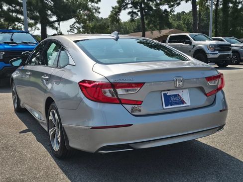 Used 2018 Honda Accord EX-L image 3