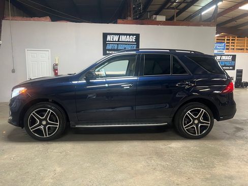Used 2016 Mercedes-Benz GLE 400 4MATIC image 4