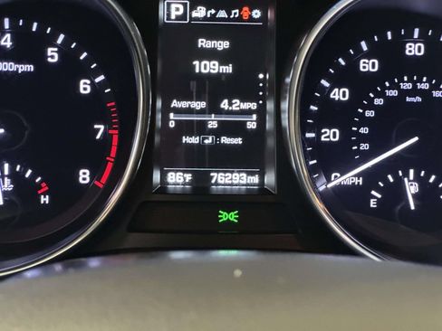 Used 2018 Hyundai Santa Fe Sport w/ 2.0T Ultimate Tech Package 05 AWD/4WD image 29