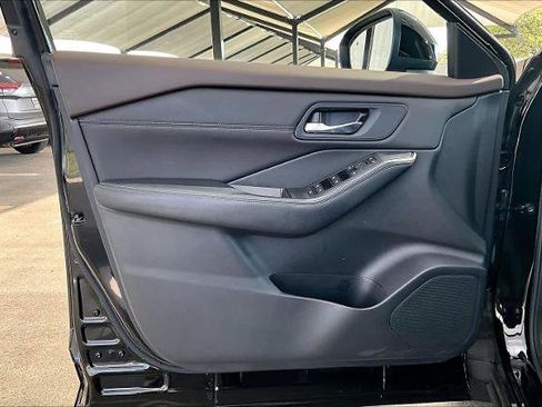 Certified 2023 Nissan Rogue SV w/ SV Premium B Package image 22