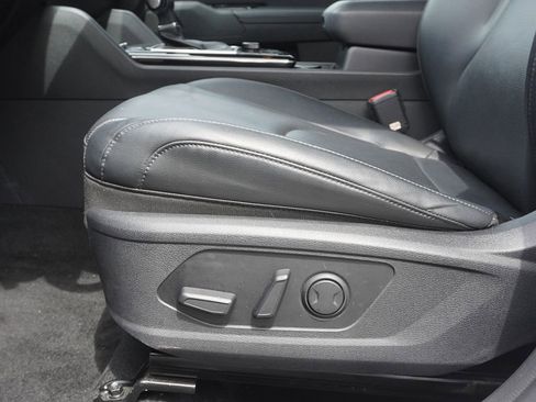 Used 2023 Kia Sportage EX FWD image 27