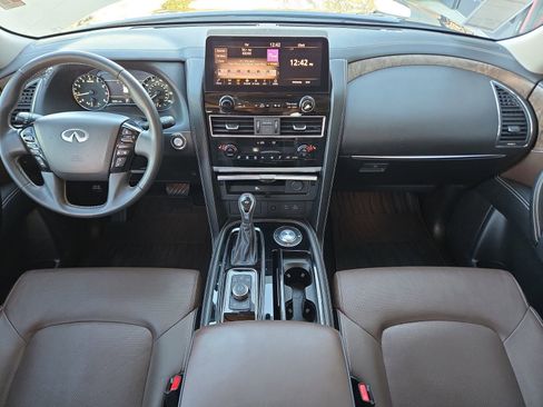 Used 2024 INFINITI QX80 Premium Select w/ Cargo Package image 17