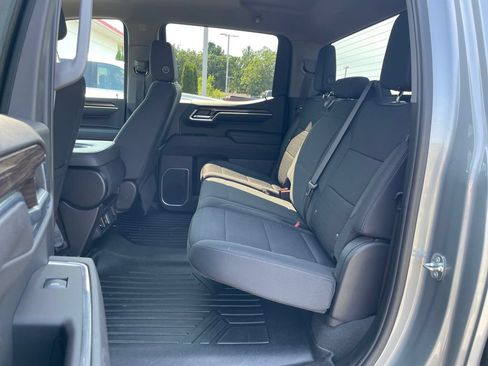Used 2023 Chevrolet Silverado 1500 LT AWD/4WD image 27