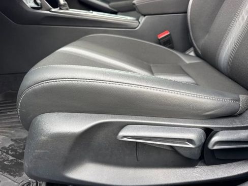 Used 2025 Honda Civic Sport image 13