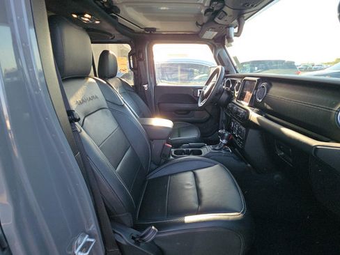 Used 2023 Jeep Wrangler Unlimited Sahara w/ Cold Weather Group AWD/4WD image 6