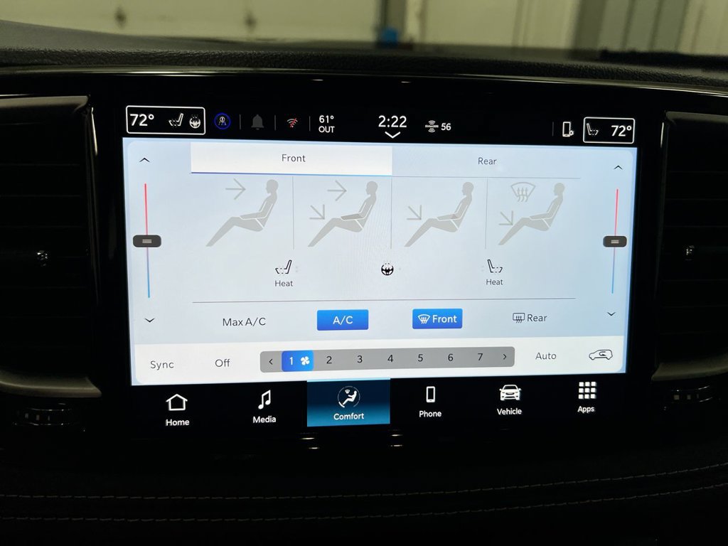 New 2026 Chrysler Pacifica Select AWD/4WD image 16