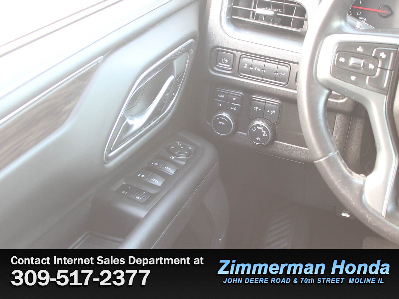 Used 2021 Chevrolet Suburban LT w/ Rear Media and Nav Package AWD/4WD image 18