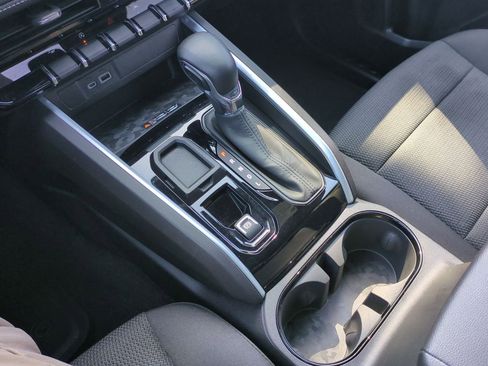 Used 2023 Chevrolet Colorado LT w/ LT Convenience Package II image 16