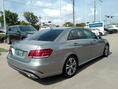 Used 2014 Mercedes-Benz E 250 BlueTEC Sedan image 8