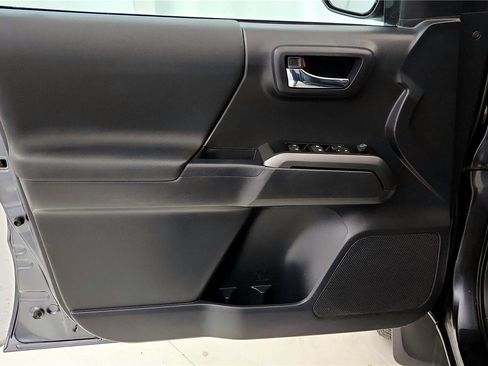 Used 2023 Toyota Tacoma TRD Off-Road image 30