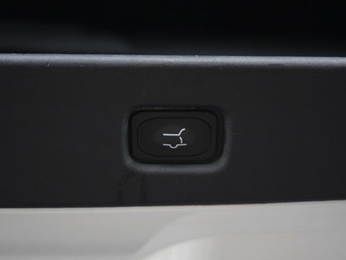 Used 2025 Ford Expedition Max Platinum AWD/4WD image 19