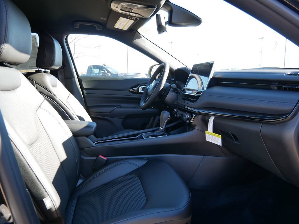 New 2026 Jeep Compass Latitude AWD/4WD image 22
