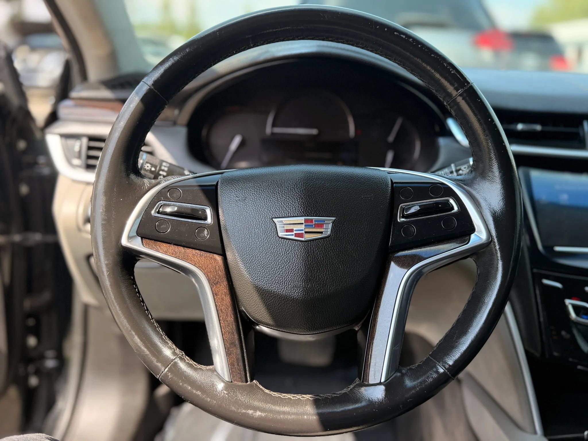 Used 2017 Cadillac XTS Luxury FWD image 24