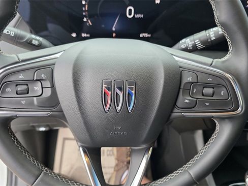 Used 2025 Buick Encore GX Preferred image 17