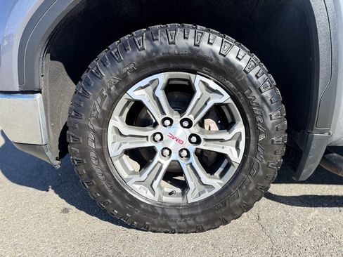 Used 2021 GMC Sierra 1500 SLE w/ X31 Off-Road Package image 3