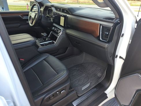 Used 2023 GMC Sierra 1500 Denali image 34