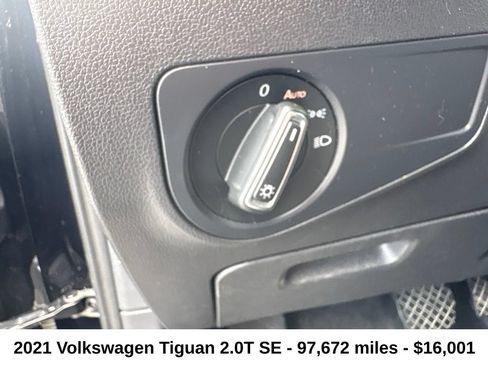 Used 2021 Volkswagen Tiguan SE FWD image 26
