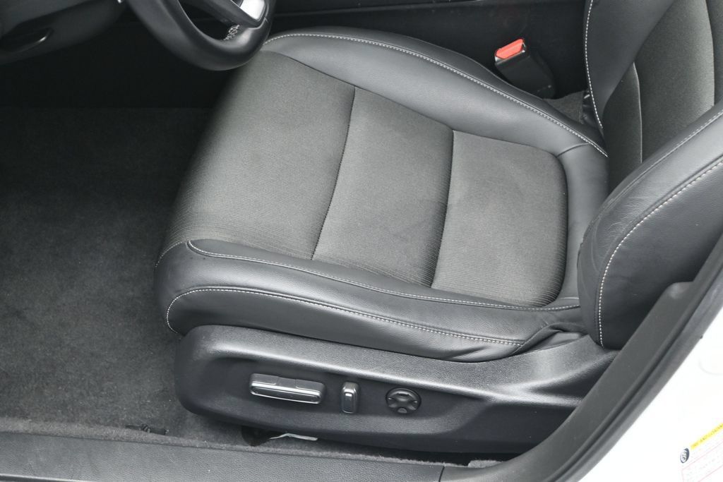 Used 2022 Honda Accord Sport image 13