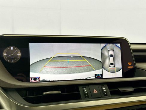 Used 2020 Lexus ES 350 Ultra Luxury w/ Accessory Package 2 FWD image 25