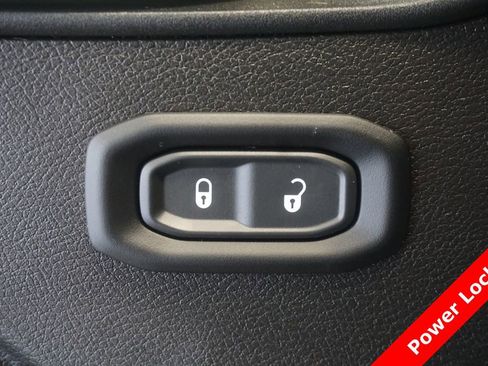 Used 2024 Jeep Wrangler Unlimited AWD/4WD image 7