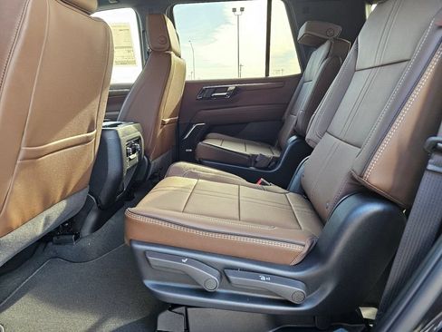 New 2026 Chevrolet Tahoe High Country AWD/4WD image 14