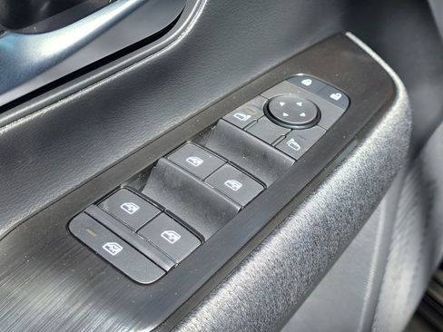 New 2026 Nissan Kicks SV w/ Cold Weather Package image 13