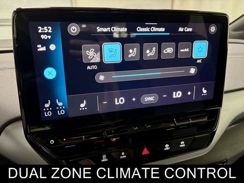 Used 2023 Volkswagen ID.4 Pro AWD/4WD image 30