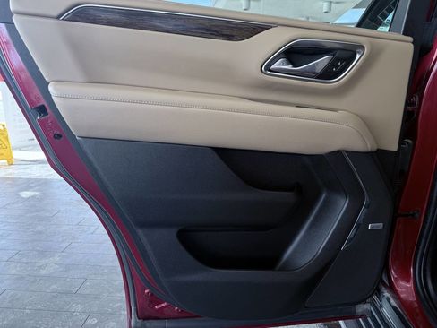 Used 2023 Chevrolet Tahoe Premier w/ Premium Package 2 image 18