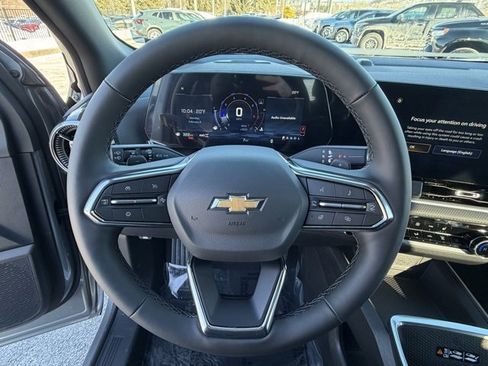 New 2026 Chevrolet Equinox LT w/ Convenience Package II image 25