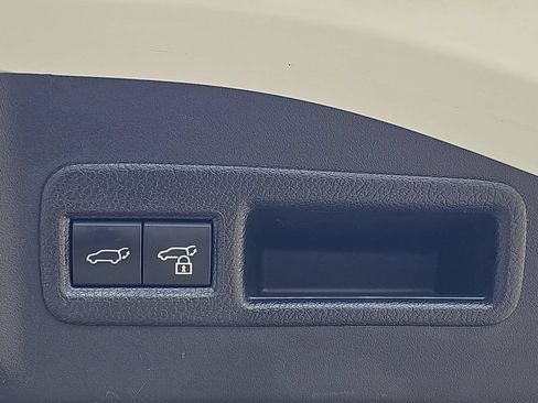 Certified 2023 Subaru Solterra AWD image 16