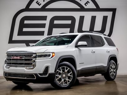Used 2022 GMC Acadia SLE w/ Driver Convenience Package