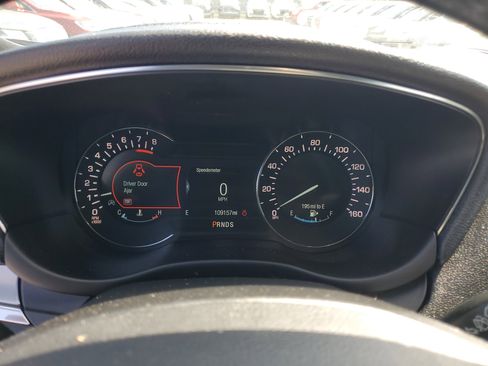 Used 2017 Lincoln MKC Premiere image 21