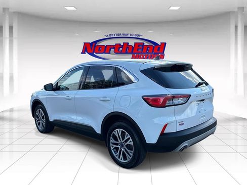 Used 2022 Ford Escape SEL AWD/4WD image 5