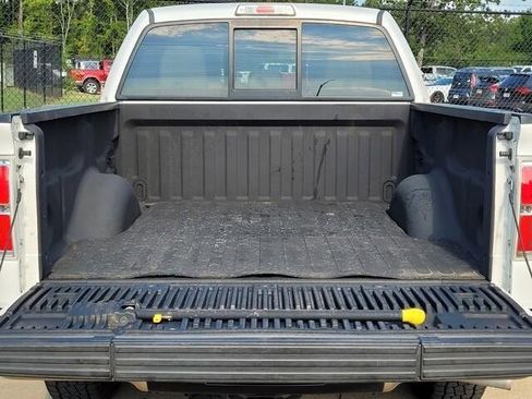 Used 2014 Ford F150 Lariat w/ Equipment Group 502A Luxury image 9