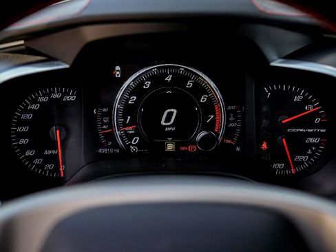 Used 2017 Chevrolet Corvette Grand Sport image 23