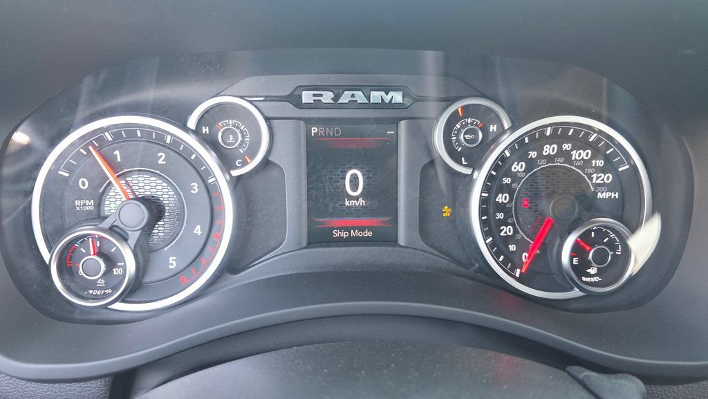 New 2026 RAM 3500 Big Horn AWD/4WD image 33