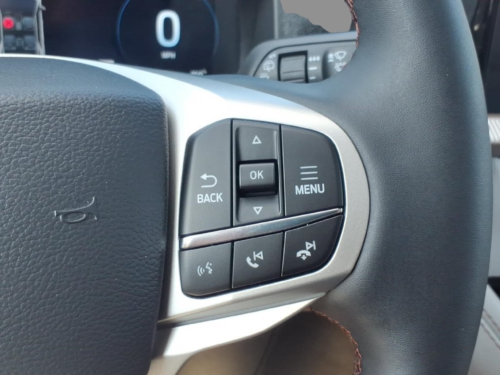 New 2026 Ford Explorer Active w/ Active Comfort Package AWD/4WD image 23