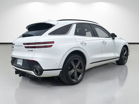 Used 2025 Genesis GV70 3.5T Sport w/ Sport Advanced Package AWD/4WD image 3