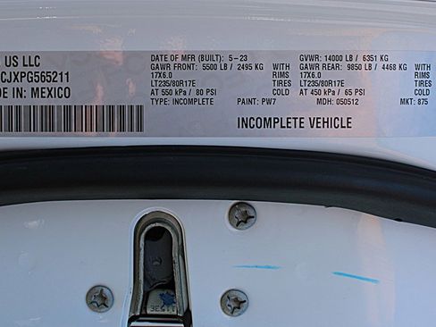 Used 2023 RAM 3500 Tradesman w/ Chrome Appearance Group image 40