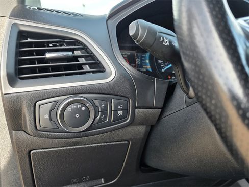 Used 2022 Ford Edge ST-Line image 17