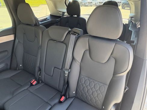 New 2026 Volvo XC90 B6 Plus w/ Protection Package Premier image 23