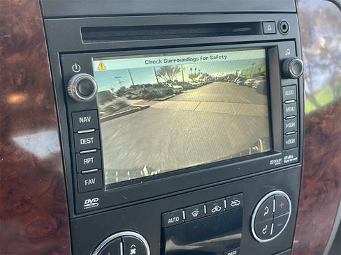 Used 2010 Chevrolet Silverado 1500 LTZ w/ Z71 Appearance Package image 30