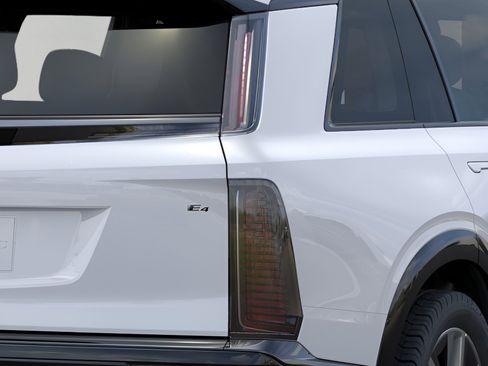 New 2027 Cadillac Vistiq Sport w/ LPO, Floor Liner Package AWD/4WD image 11
