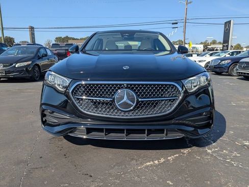 Used 2025 Mercedes-Benz E 350 Sedan image 9