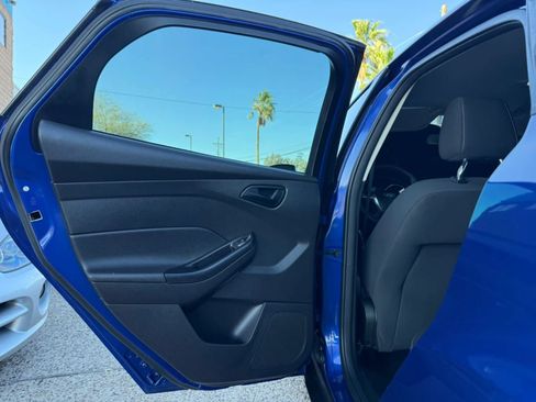 Used 2012 Ford Focus SE FWD image 33